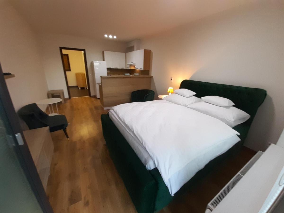 Appartamento Entrez Radnica Košice Esterno foto